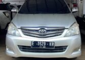 Toyota Inova G 2010